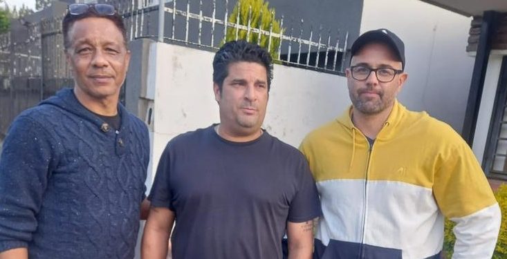 ¿Cuáles fueron las experiencias de Saralegui como entrenador?