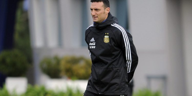 Scaloni dio a conocer la lista de jugadores que estarán en los amistosos de la Fecha FIFA