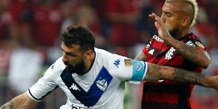 Un digno Vélez cayó nuevamente ante Flamengo, el segundo finalista de la Libertadores