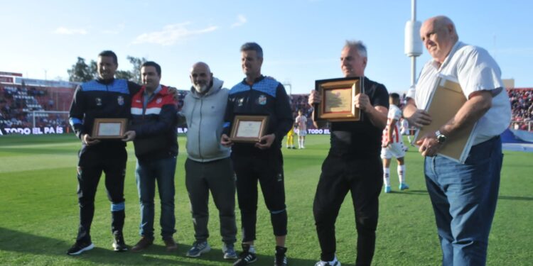 Unión homenajeó a Leo Madelón