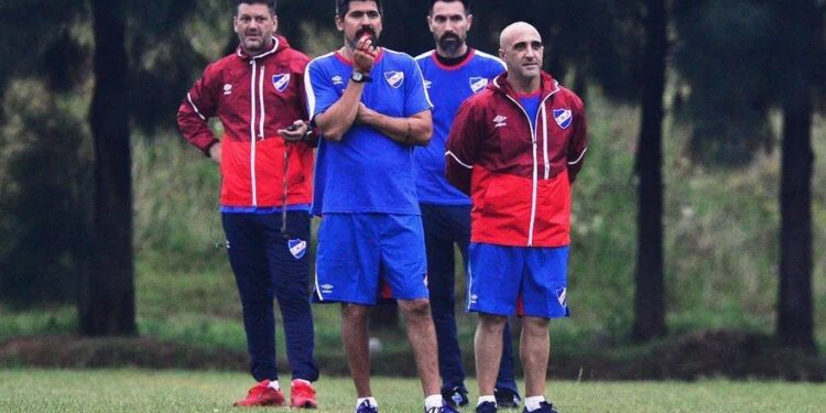 «Hay cero diálogo»: ¿Por qué no se habla Eduardo Domínguez con su hermano?