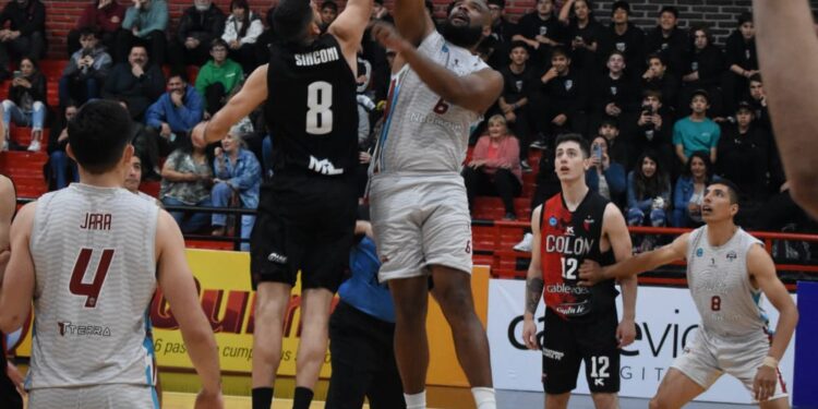 Colón cayó en el Roque Otrino ante Salta Básket