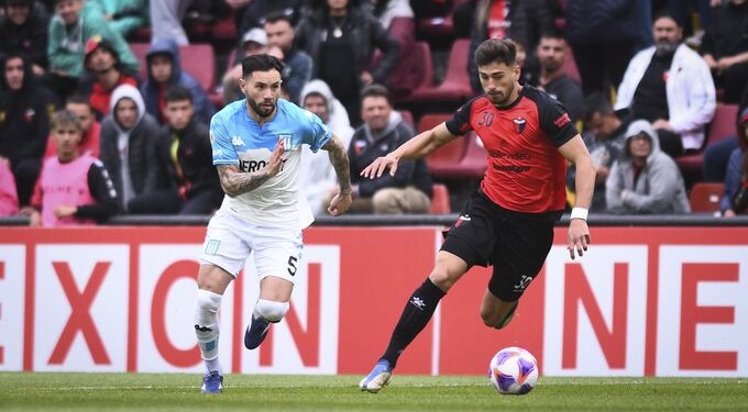 Colón perdió frente a Racing en Santa Fe