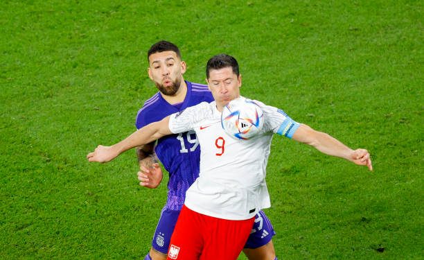 Otamendi, el hombre que borró a Robert Lewandowski