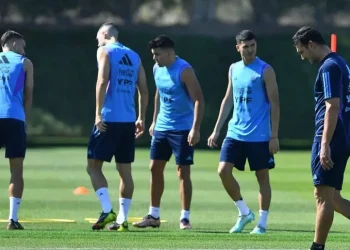 Argentina volvió a entrenarse tras el doloroso debut: Scaloni analiza variantes