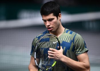 Carlos Alcaraz abandonó el Masters de Francia por lesión