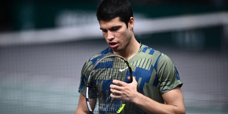 Carlos Alcaraz abandonó el Masters de Francia por lesión