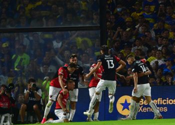 Dos jugadores de Colón no volverán a Santa Fe y a otro se le busca rescindir