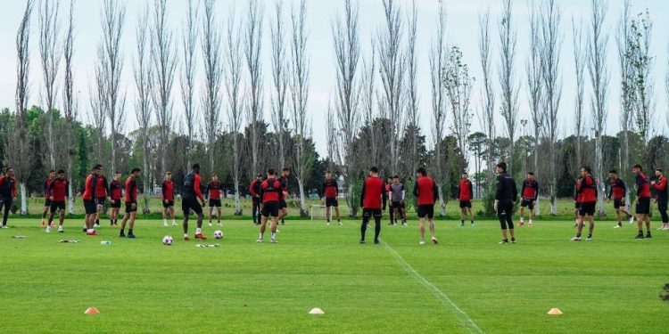 Con «Saraga» a la cabeza, Colón se va a Uruguay del 8 al 24 de enero a jugar una serie de partidos amistosos.