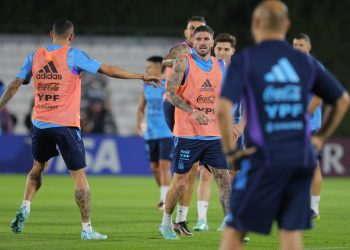 Lisandro Martínez y Palacios, los ausentes en el trabajo de Argentina