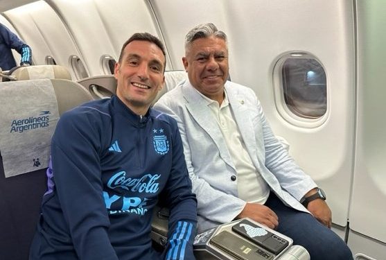Scaloni recortó la lista a 32 jugadores y partió a Qatar