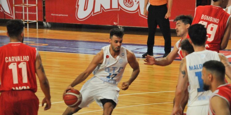 Unión volvió a tropezar en el Malvicino ante Oberá