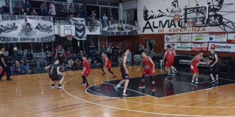 Almagro recibe a Rivadavia en la primera final del Oficial 