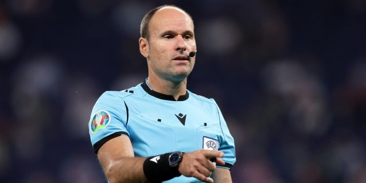 Árbitro español para el viernes en Argentina-Países Bajos
