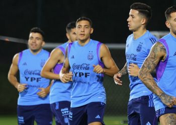 La Selección Argentina volvió a entrenar y Scaloni paró un equipo distinto