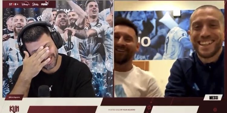 Messi y el Papu Gómez tuvieron una divertida charla con el Kun Agüero por stream