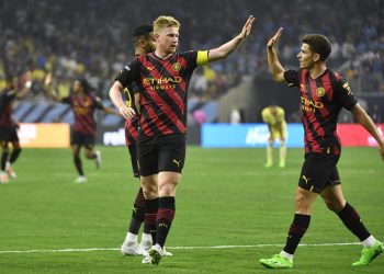 «A diferencias de otros futbolistas sudamericanos, Julián llegó maduro»