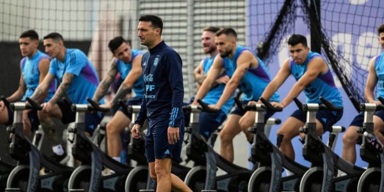 Argentina regresó a los entrenamientos: visitas, clima agradable y bicicletas