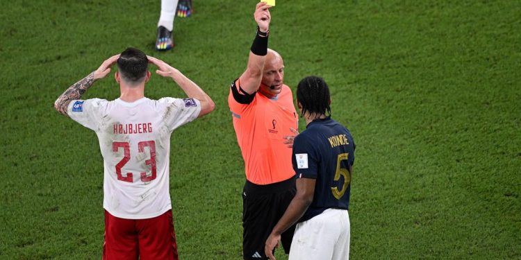 Un polaco impartirá justicia en el partido entre Argentina y Australia por los octavos de final