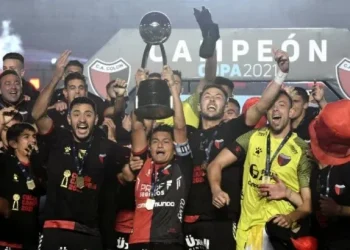 Otro campeón con un pie fuera de Colón y con nuevo club