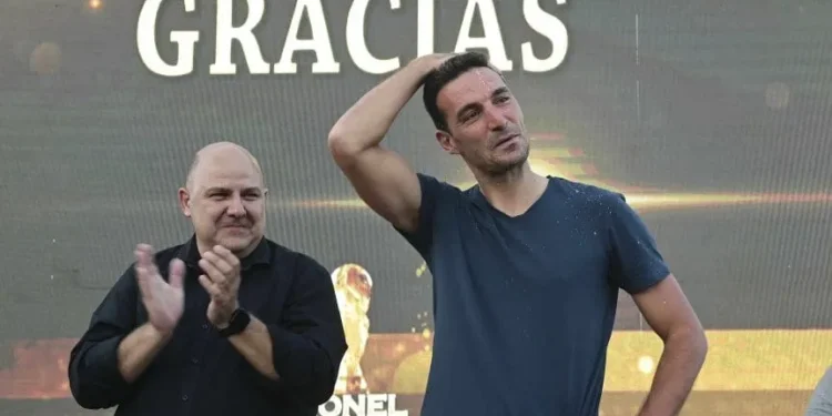 Scaloni volvió a su tierra con la Copa del Mundo