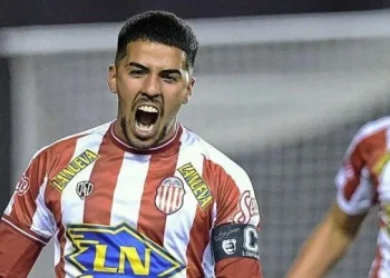 Tapia, se bajó de la chance de venir a Colón y negocia con uno de los cinco grandes