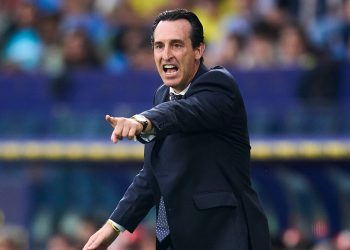 Unai Emery, DT de Aston Villa, dijo que están orgullosos por el arquero de la Selección Argentina