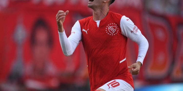 Colón acelera por Alan Soñora