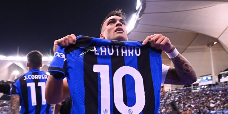 Con un tanto de Lautaro, Inter goleó a Milan y se quedó con la Supercopa de Italia