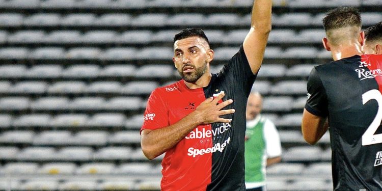 Colón tiene los concentrados para el debut ante Lanús
