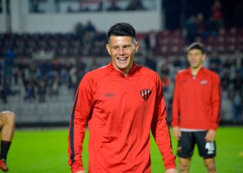 Fue campeón con Patronato y lo quería Colón, pero se va a Atlético Tucumán