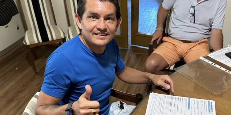 El Pulga Rodríguez selló su vínculo con Central Córdoba