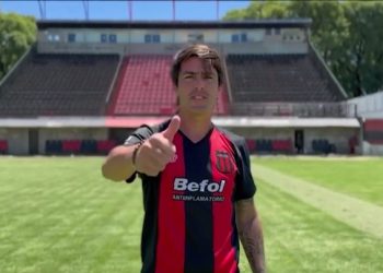 Mauro Formica fue presentado en Defensores de Belgrano