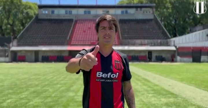 Mauro Formica fue presentado en Defensores de Belgrano