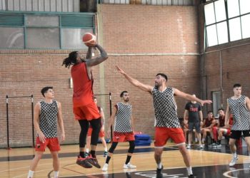 Colón se presenta este sábado en la Liga Argentina de básquet