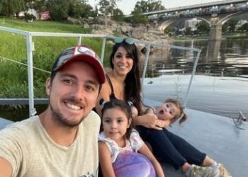 Tras el mal trago, Bernardi descansa en Córdoba con su familia