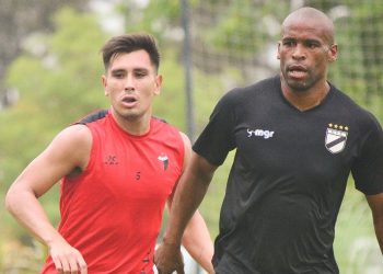 Colón venció con claridad a Danubio y se ilusiona