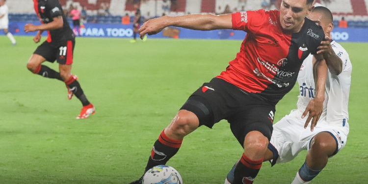 Colón juega en Córdoba