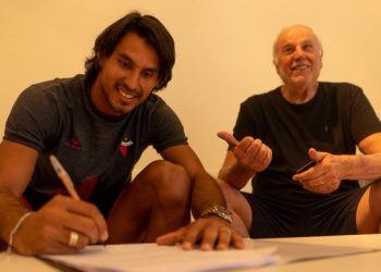 Benítez ya firmó contrato y se sumó a la pretemporada de Colón