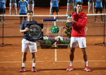 «¿Qué miras bobo?»: La divertida recreación de Djokovic y el Peque Schwartzman