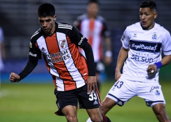 Unión navega en aguas millonarias: los dos jugadores de River que pretende