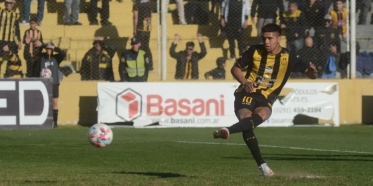 Colón no lo quiso y Brian Guille es refuerzo del Decano