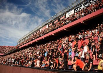 Colón vende palcos y plateas para la temporada 2023