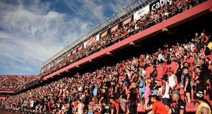 Colón vende palcos y plateas para la temporada 2023