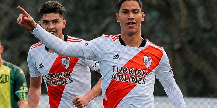 El Mundo River vincula a Londoño con Unión