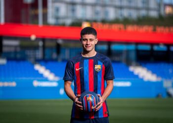 Barcelona B presentó a Lucas Román, juvenil de Ferro