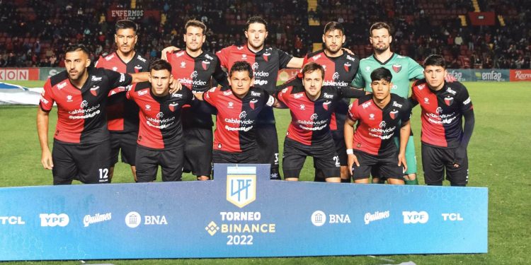 Lo bajaron a reserva, hizo un posteo en redes y recibió el apoyo del hincha de Colón