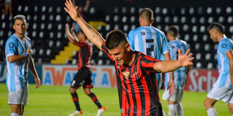 Copa Argentina: Patronato arrancó la defensa del título con un gran triunfo