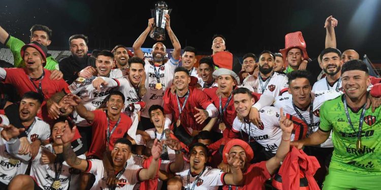 El campeón pone primera en Copa Argentina: Patronato se enfrenta a Gimnasia y Tiro
