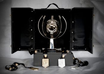 Se presentó el trofeo de la Supercopa Internacional que disputaran Boca y Racing